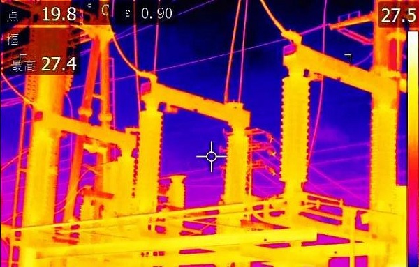 電力巡檢機(jī)器人效果圖